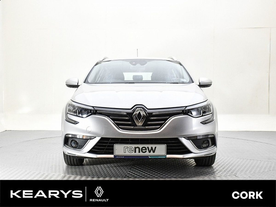 2020 Renault Megane - image 10