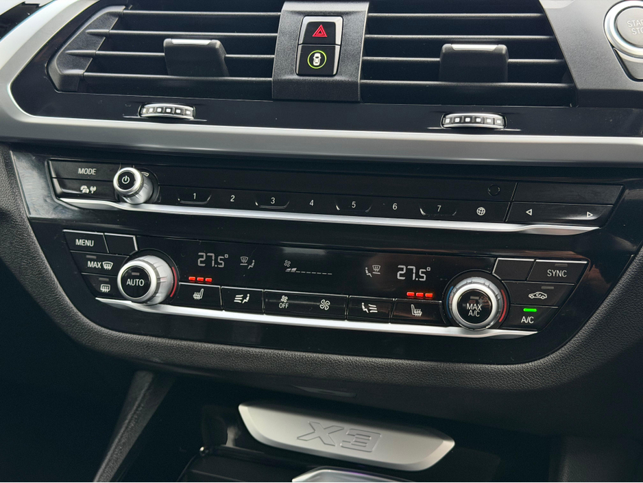 2021 BMW X3 - image 25
