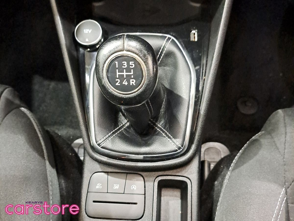 2019 Ford Fiesta - image 16