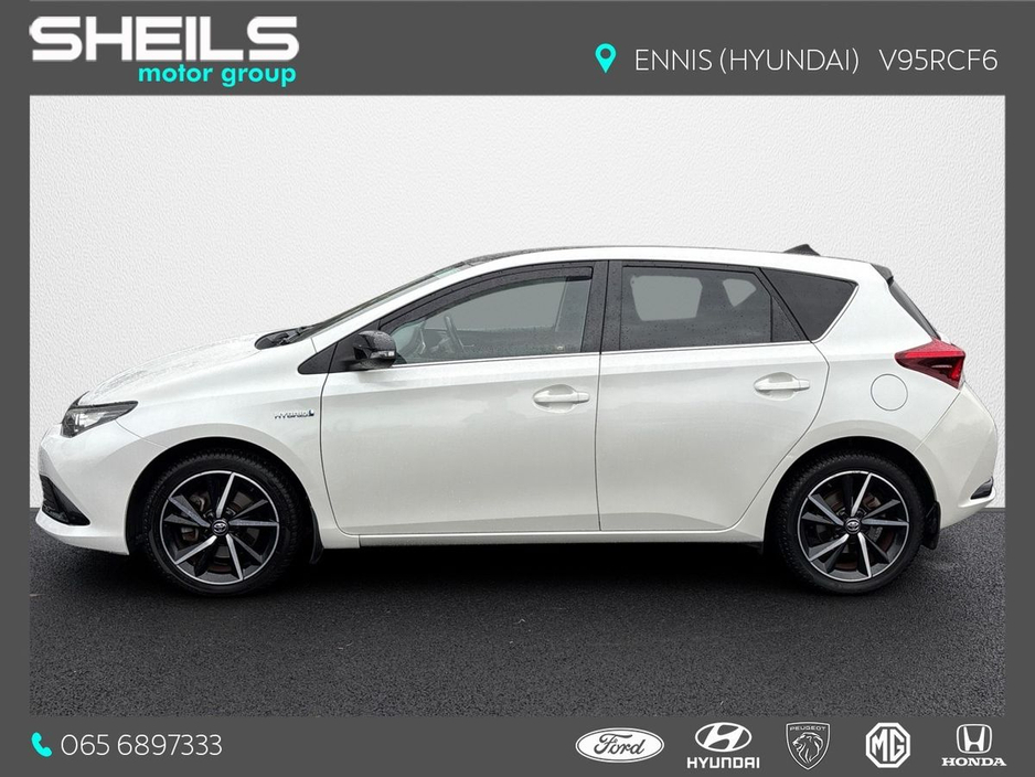 2018 Toyota Auris Hybrid Luna Sport €18,500