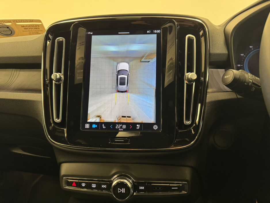 2022 Volvo XC40 BEV 231hp Ultimate €30,000