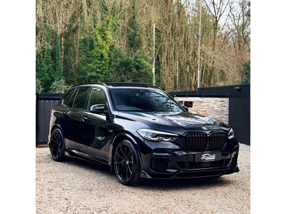 2021 BMW X5 2021 (212)  BMW X5 45E MSPORT 390BHP €46,999