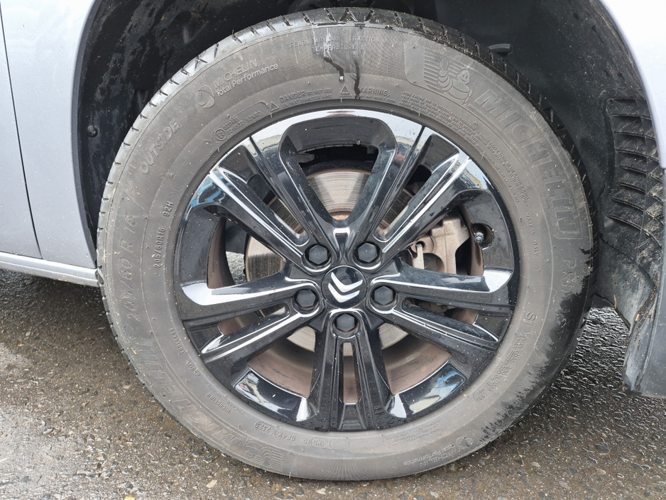 2024 Citroen Berlingo - image 5