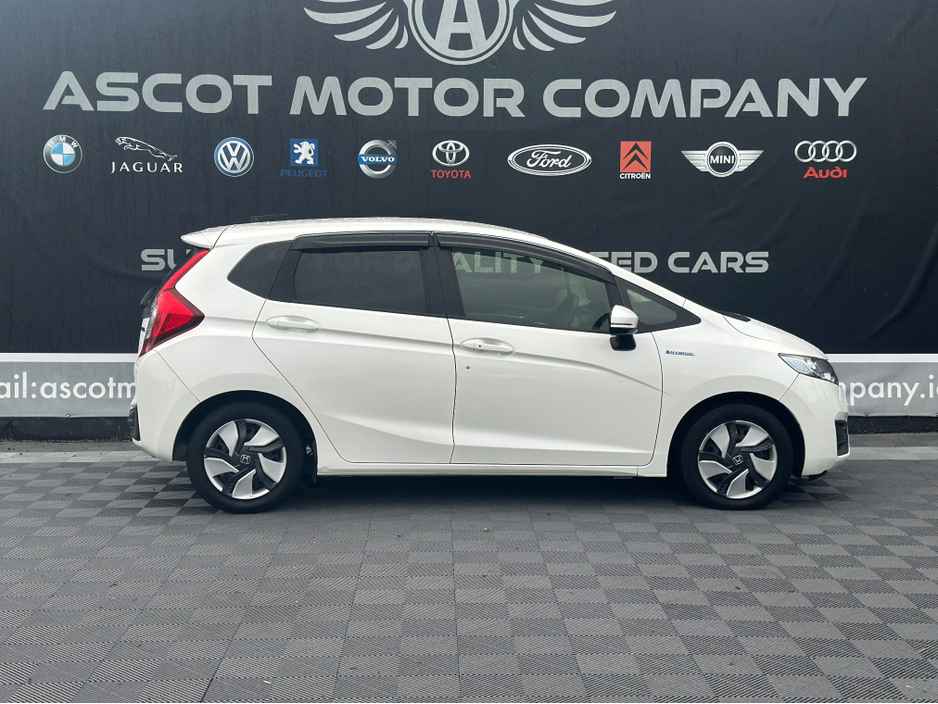 2015 Honda Fit Hybrid €10,950