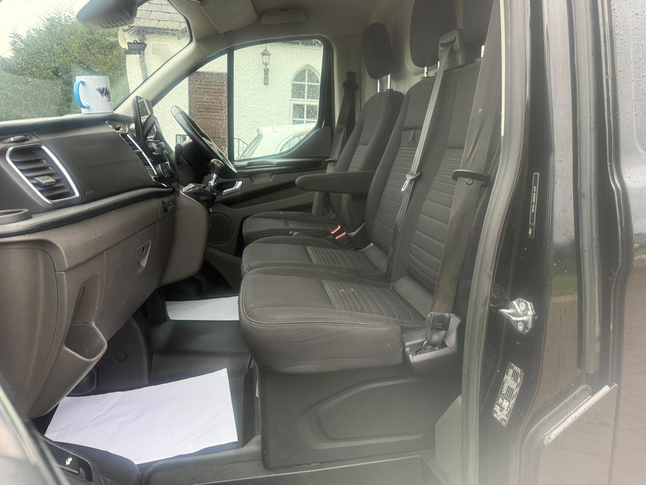 2022 Ford Transit Custom CUSTOM 300 LIMITED EDITION P/V ECOBLUE €20,850