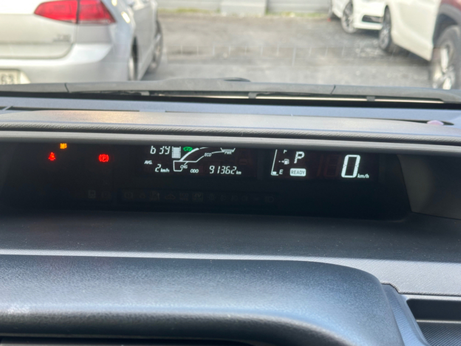 2017 Toyota Aqua - image 18