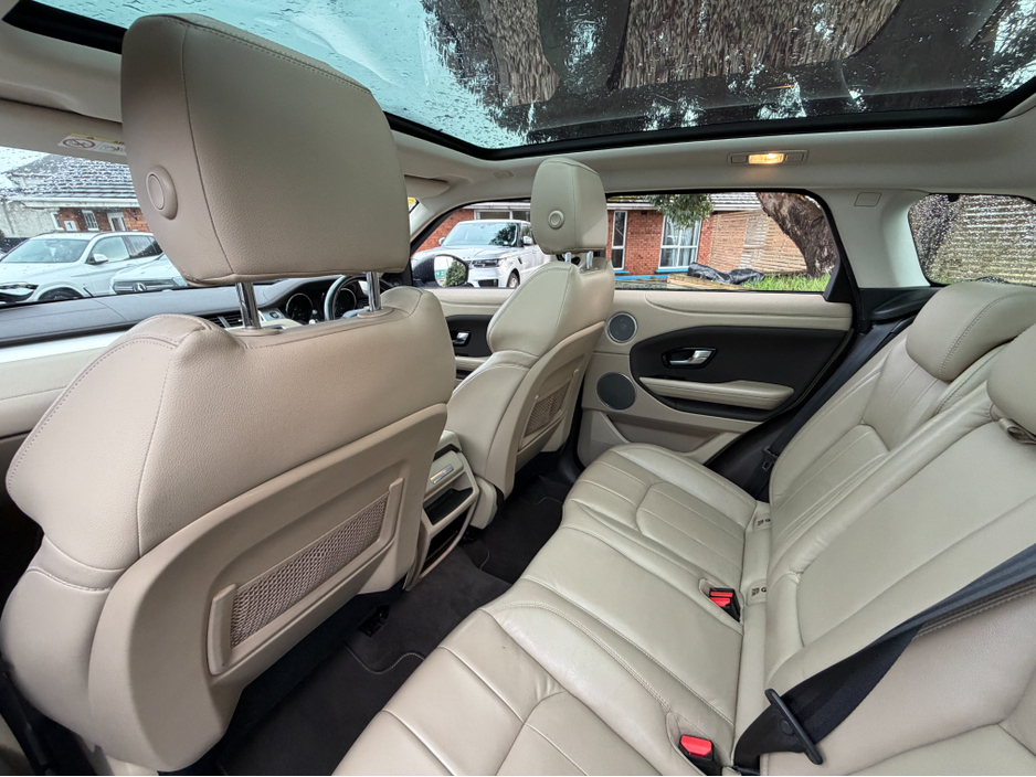 2016 Land Rover Range Rover Evoque ..PANORAMIC ROOF..BEIGE LEATHER €15,900