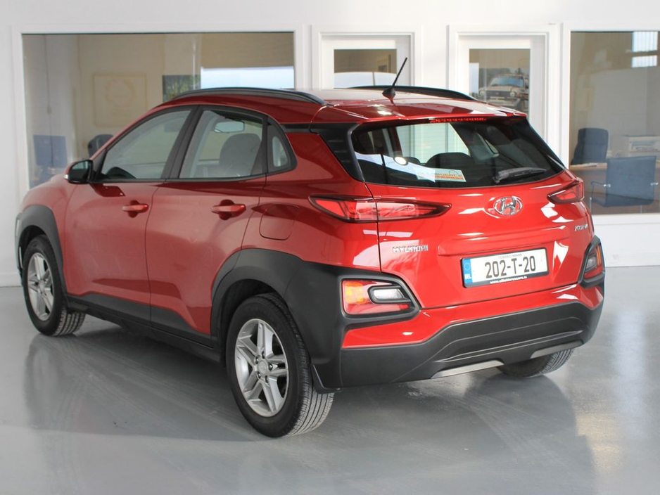 2020 Hyundai Kona - image 8