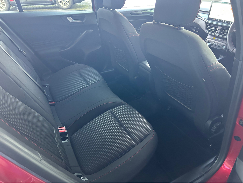 2023 Ford Focus ST-LINE 1.0T 125 MHEV DC €28,950