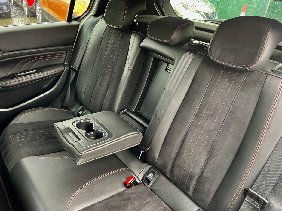 2018 Peugeot 308 - image 24