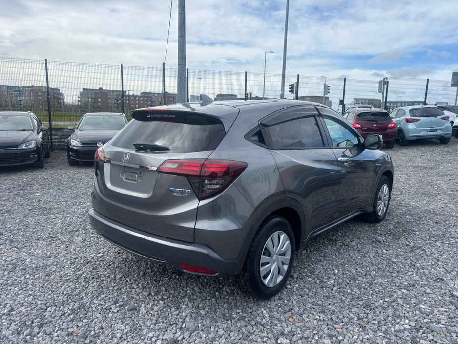 2020 Honda Vezel - image 3