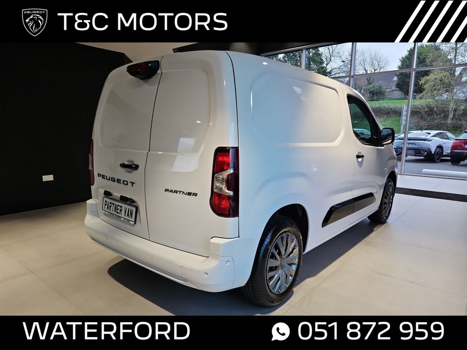 2026 Peugeot Partner - image 3