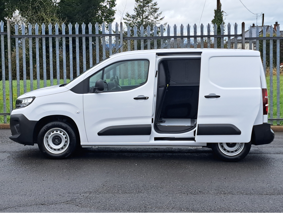 2026 Opel Combo - image 7