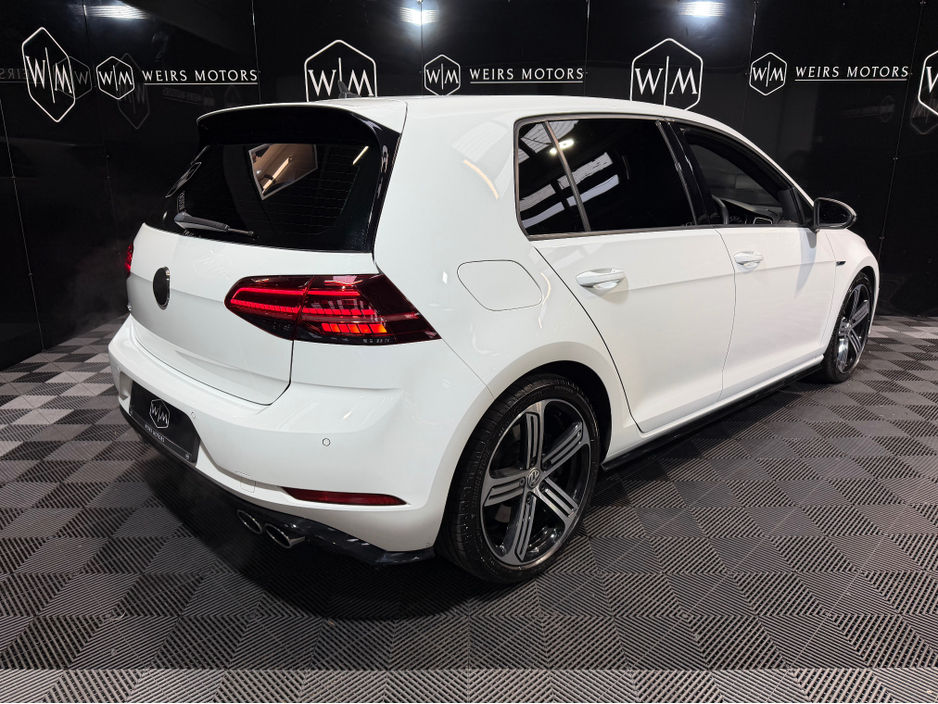 2018 Volkswagen Golf - image 10