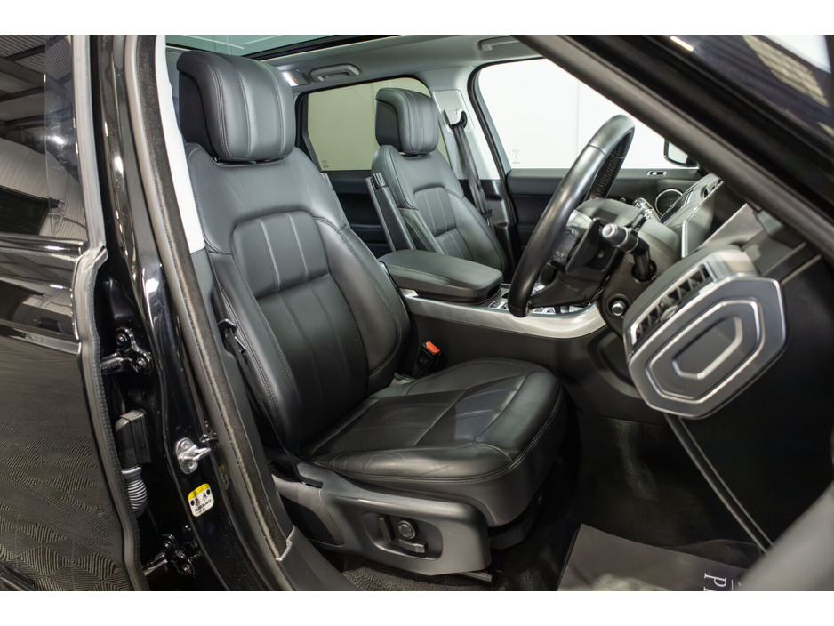 2019 Land Rover Range Rover Sport - image 10