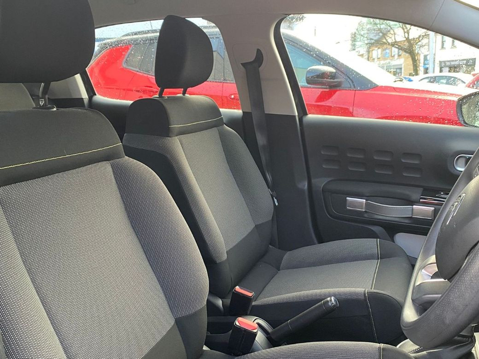 2021 Citroen C3 Flair Puretech 1.2 Automatic €17,950