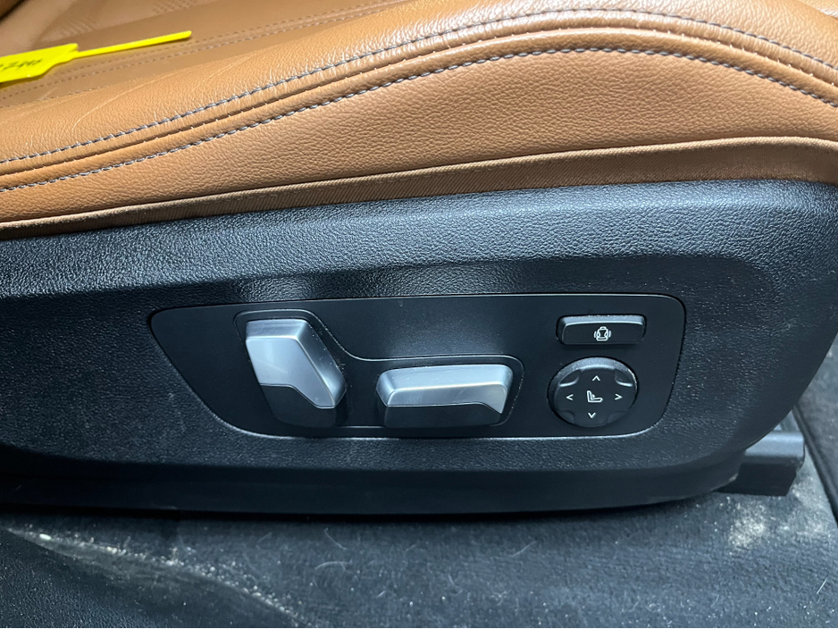 2021 BMW X5 €49950! 2021 BMW X5 xDRIVE45E 3.0 AUTOMATIC / CRUISE CONTROL / 360° PARKING CAMERA / ELECTRIC MEMORY & HEATED SEATS / PANORAMIC SUNROOF / AMBIENT LIGHTS €49,950