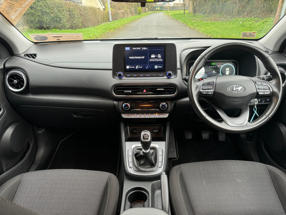 2022 Hyundai Kona - image 11