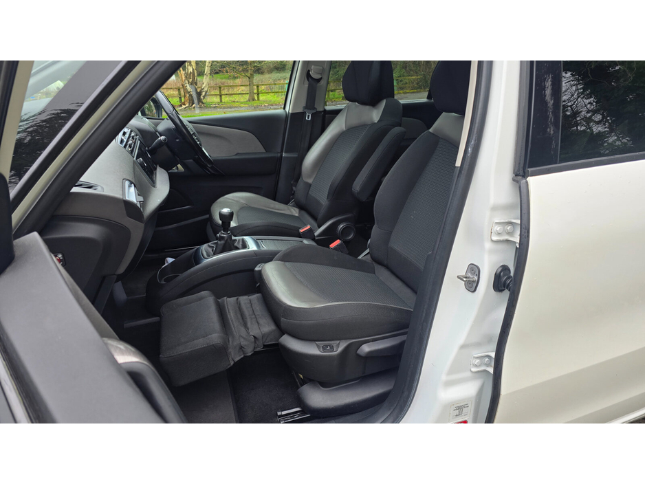 2016 Citroen C4 - image 14