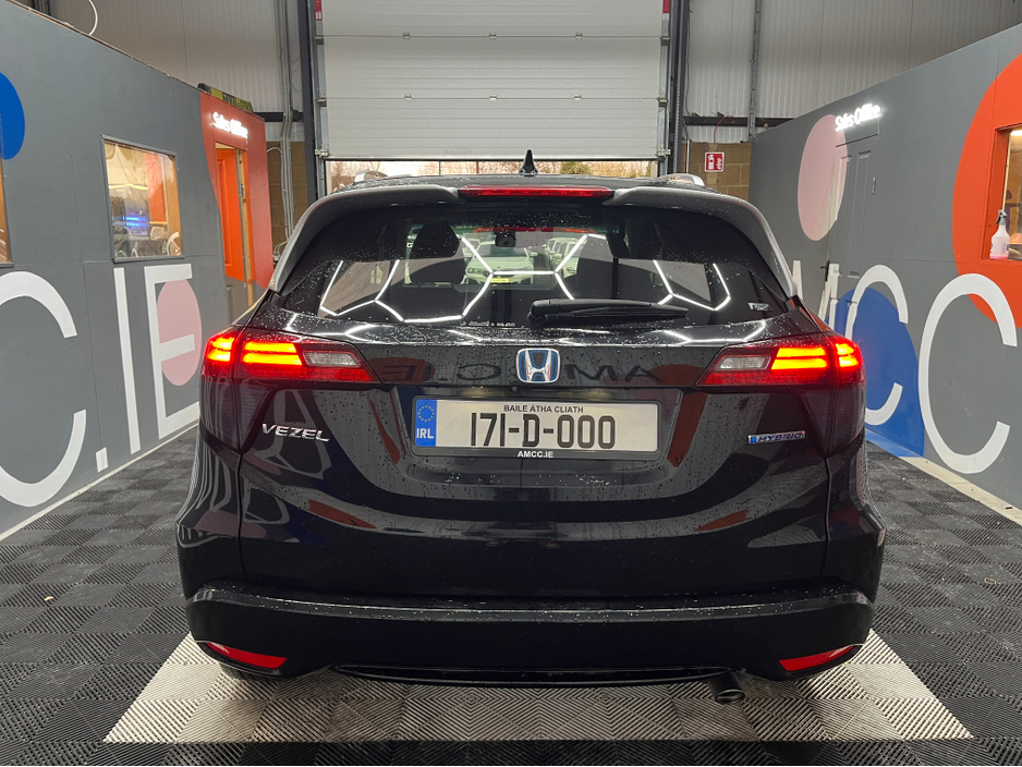 2017 Honda Vezel €17950 2017 HONDA VEZEL Z HYBRID SENSING 1.5 AUTOMATIC / CRUISE CONTROL / REVERSE CAMERA / HEATED SEATS AND MORE €17,950