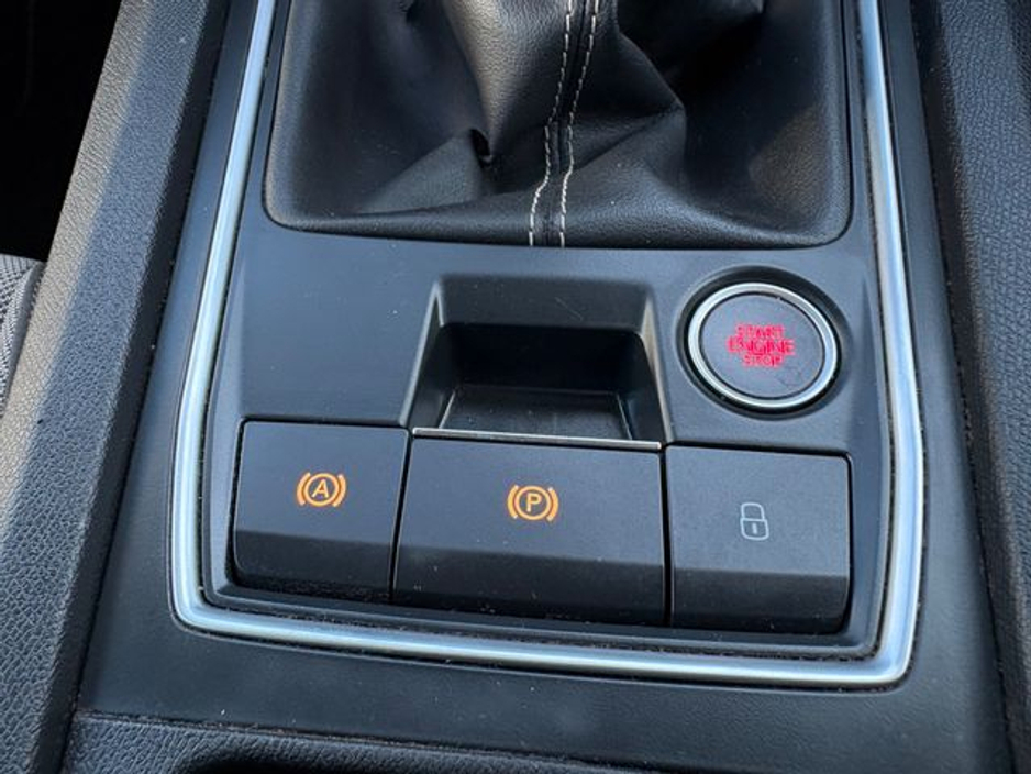 2021 SEAT Leon - image 30