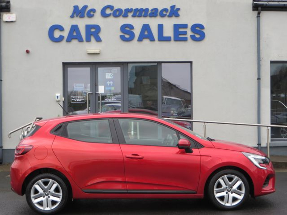 2022 Renault Clio Dynamique Edition Naeb TCE 90 €14,700