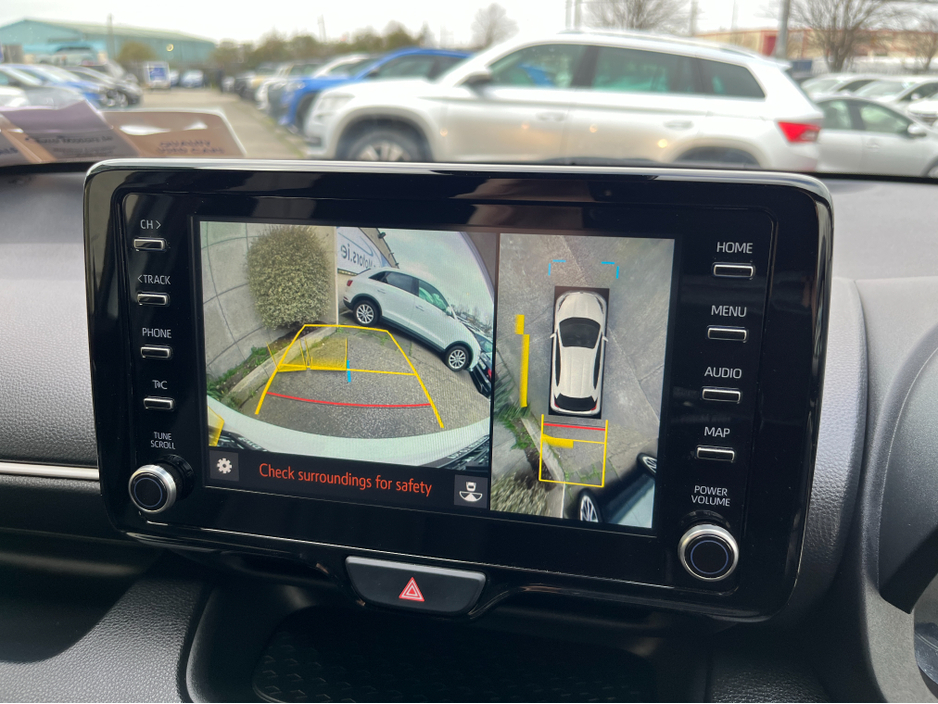 2020 Toyota Yaris - image 19