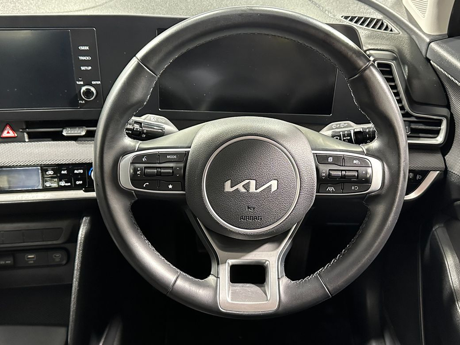 2022 Kia Sportage - image 12