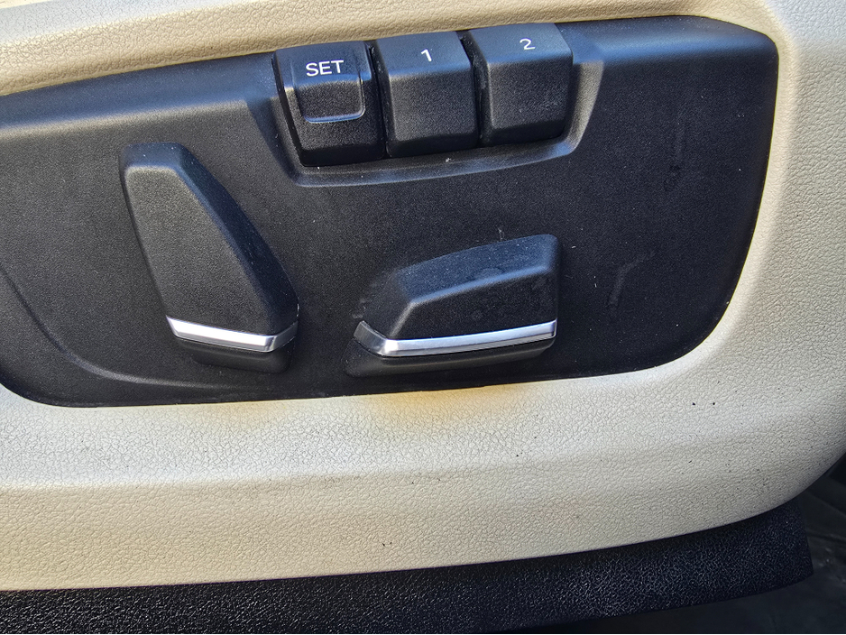 2015 BMW X5 - image 21