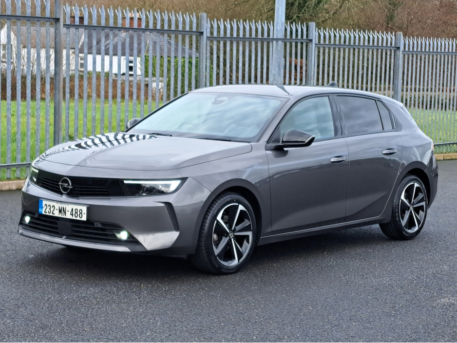 2023 Opel Astra - image 5