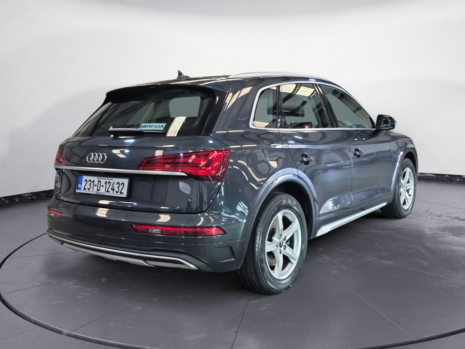 2023 Audi Q5 - image 5