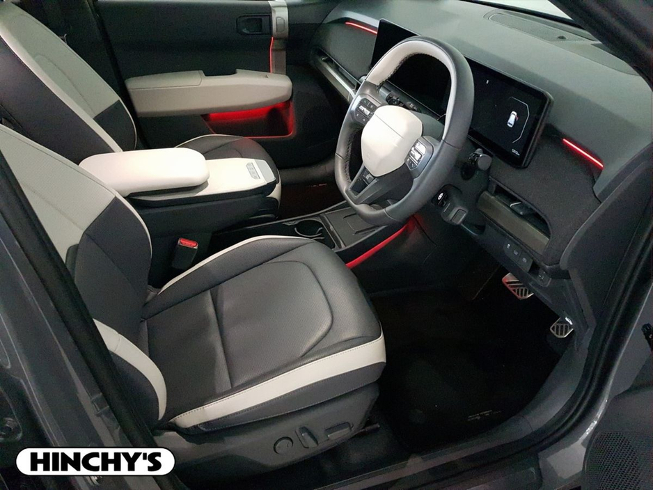 2025 Kia EV3 - image 6