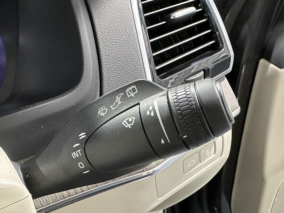 2023 Volvo XC90 T8 AWD Dark Theme €67,800