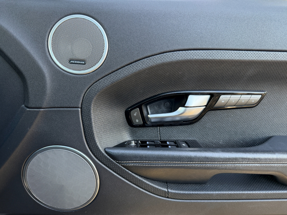 2015 Land Rover Range Rover Evoque - image 20