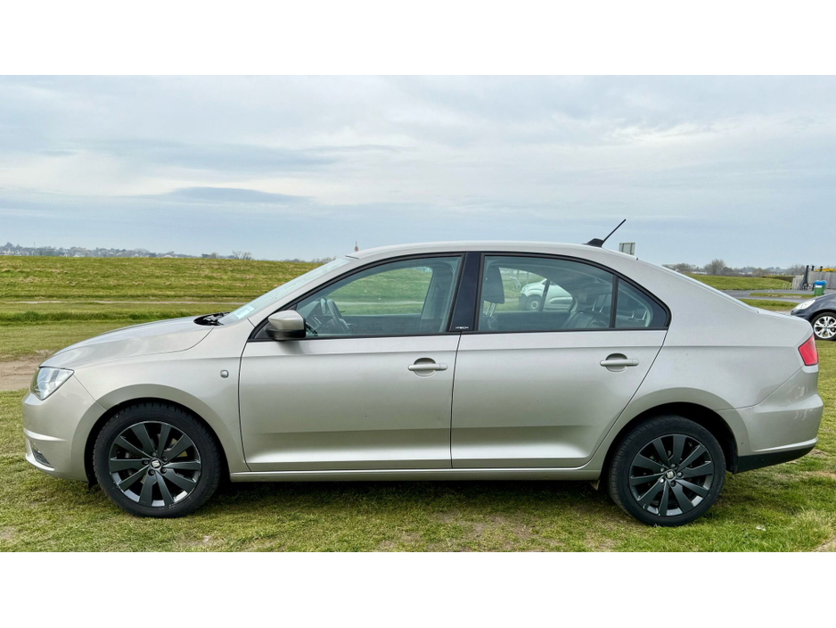 2015 SEAT Toledo - image 2