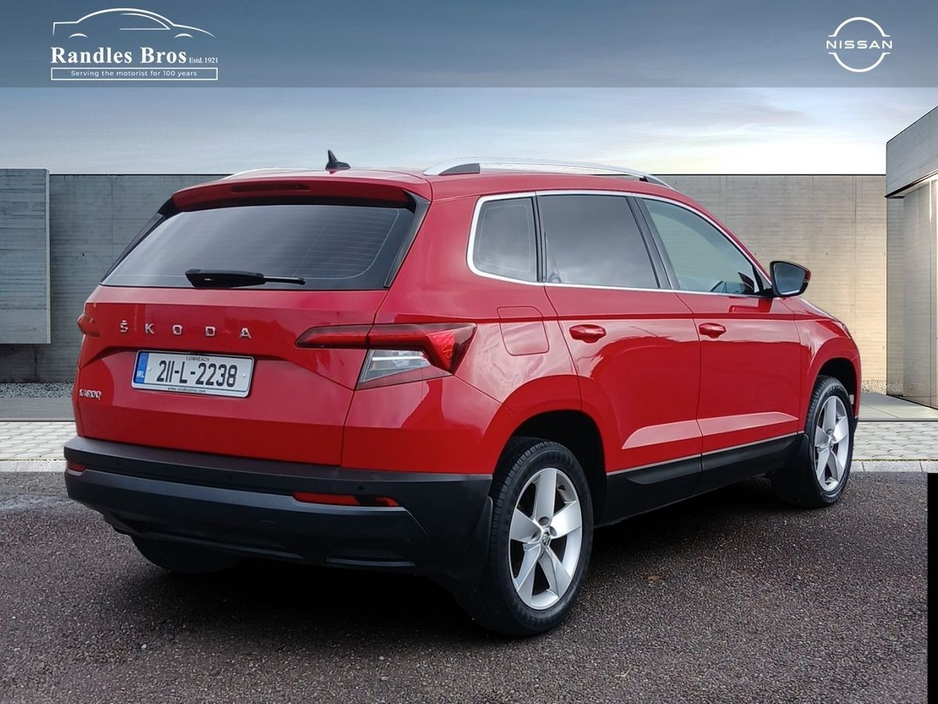 2021 Skoda Karoq - image 7