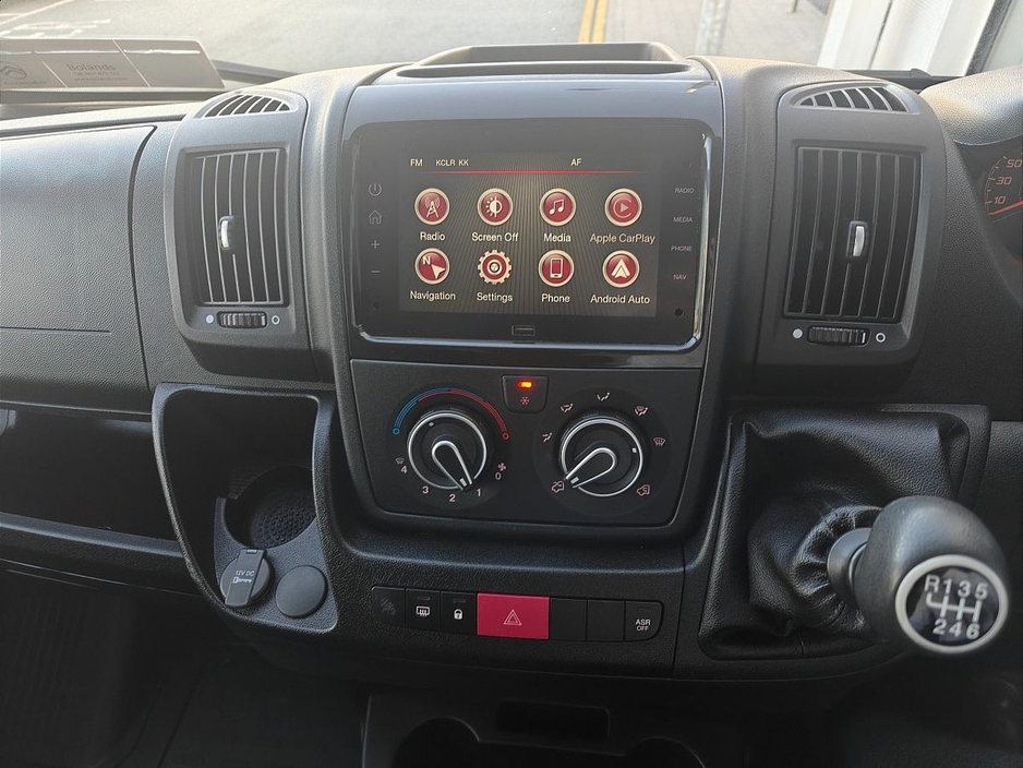 2023 Citroen Relay - image 9