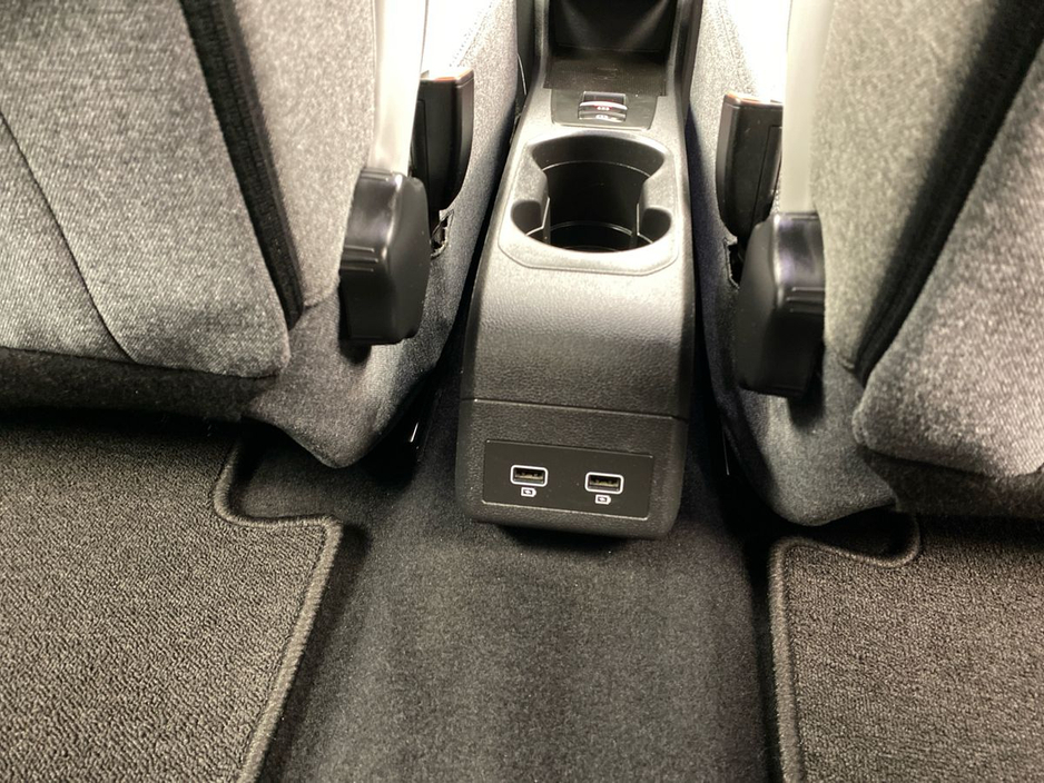 2021 Renault Zoe - image 13