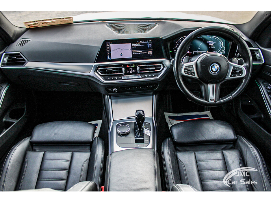 2021 BMW 3 Series - image 31