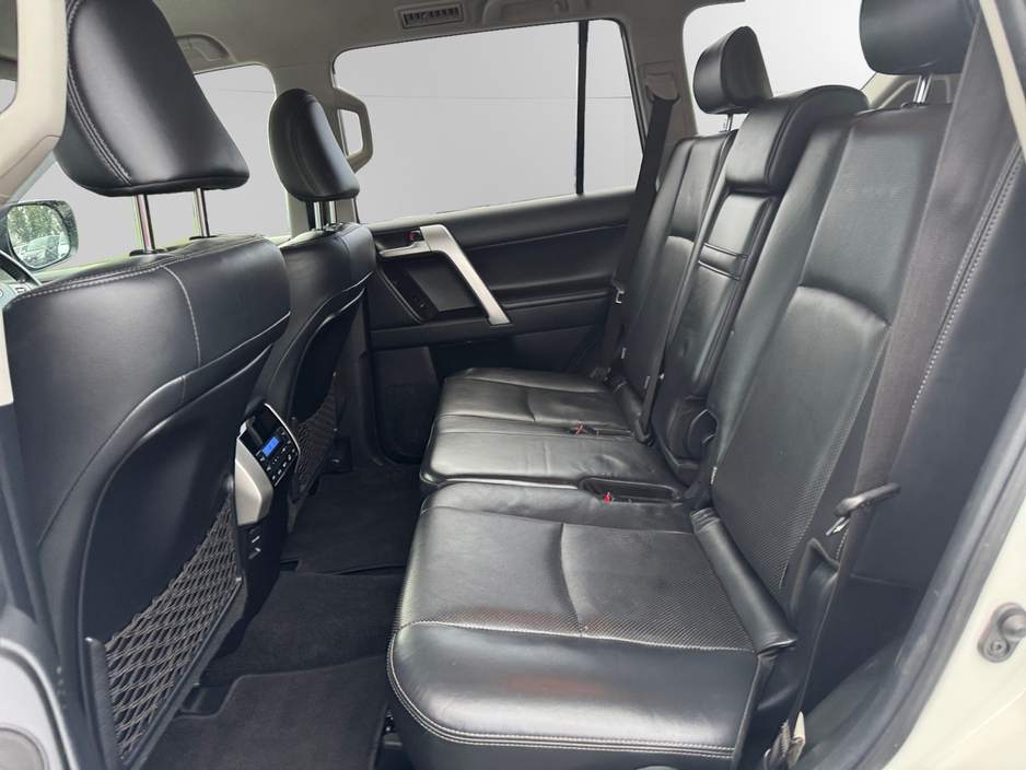 2024 Toyota Landcruiser - image 14