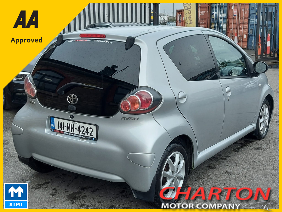2014 Toyota Aygo - image 8