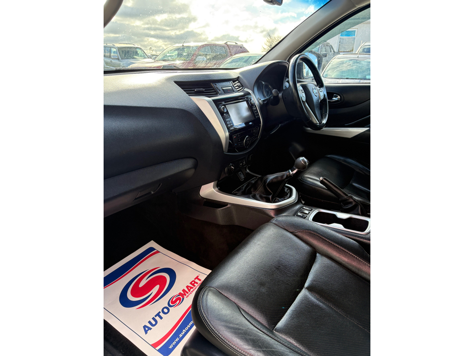 2016 Nissan Np300 NAVARA TEKNA DCI 4X4 SHR DCB €16,750