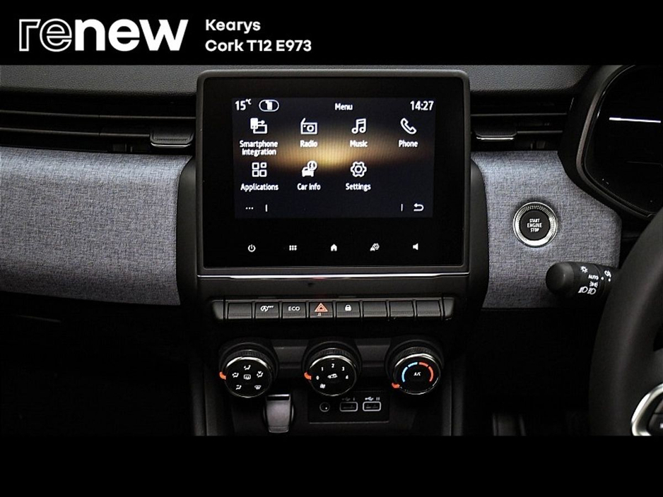 2025 Renault Clio - image 18