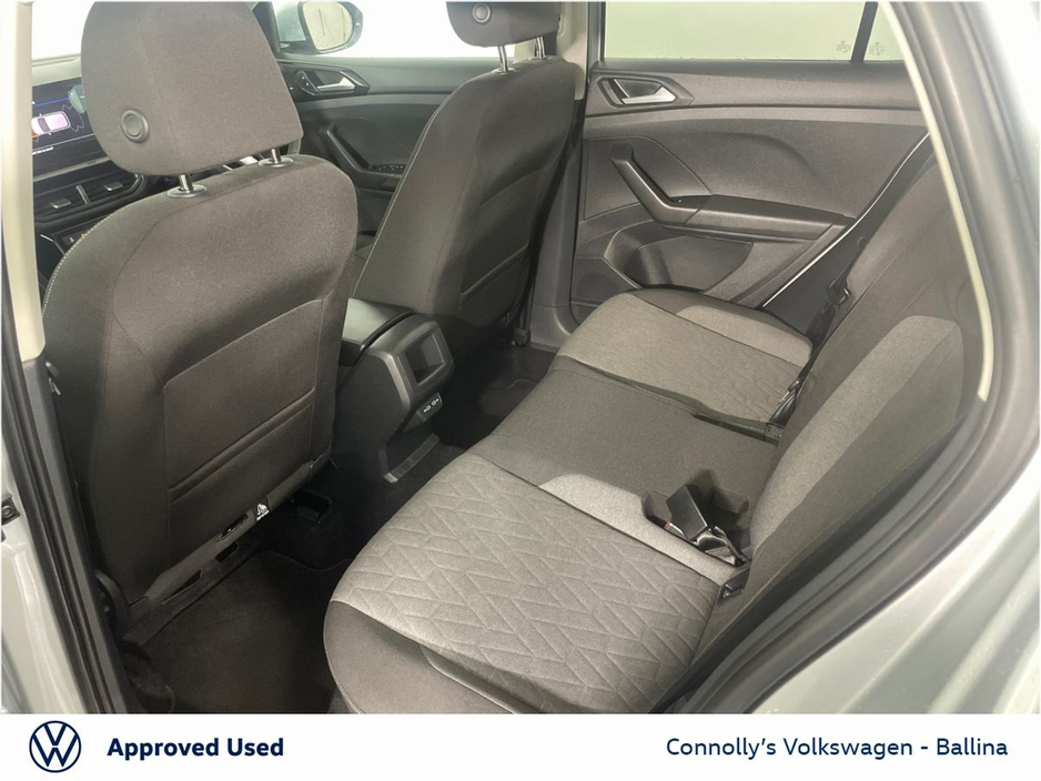 2025 Volkswagen T-Cross - image 11