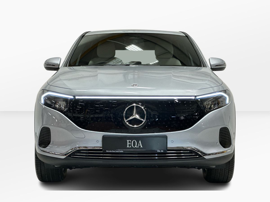 2025 Mercedes-Benz EQA - image 9