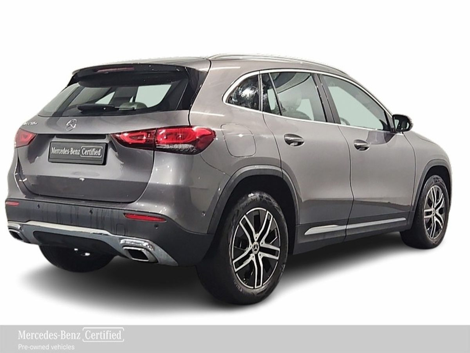 2022 Mercedes-Benz GLA Class - image 4