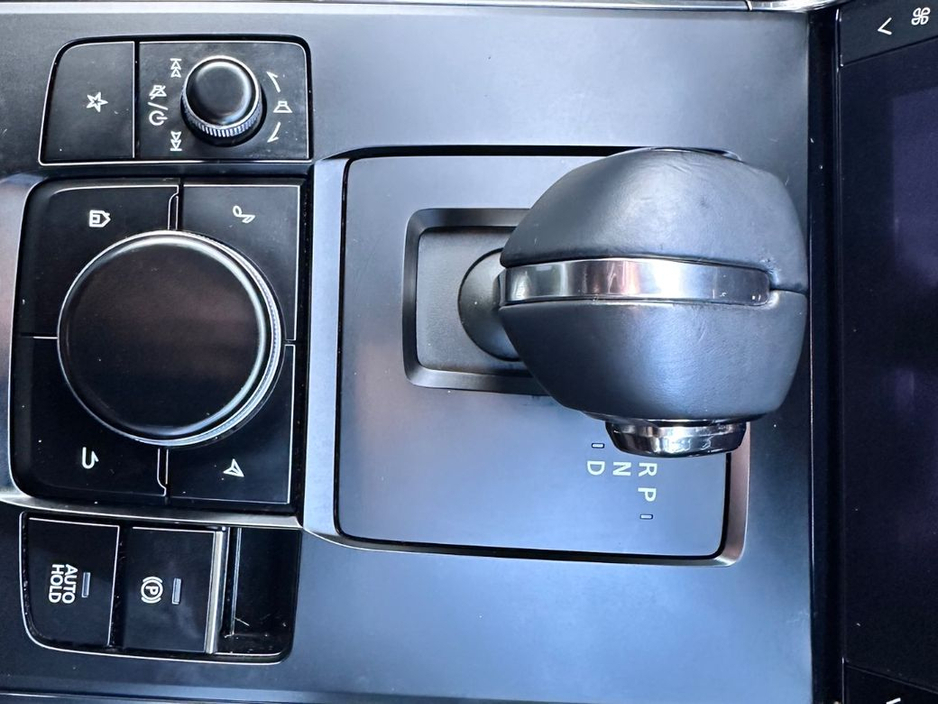 2021 Mazda MX-30 - image 15