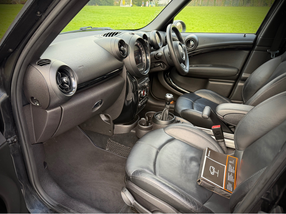 2016 MINI Countryman 1.6 Diesel Business Edition 5dr. €11,900