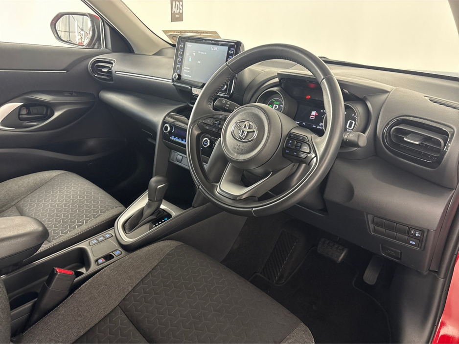 2023 Toyota Yaris CR LUNA**TOUCHSCREEN BLUETOOTH MEDIA**SEMI DIGITAL DASH**REVERSE CAMERA**PARKING SENSORS**MULTIFUNCTIONAL STEERING WHEEL**CRUISE CONTROL**KEYLESS START*8AUTO LIGHTS**AUTO WIPERS**ISOFIX** €26,795