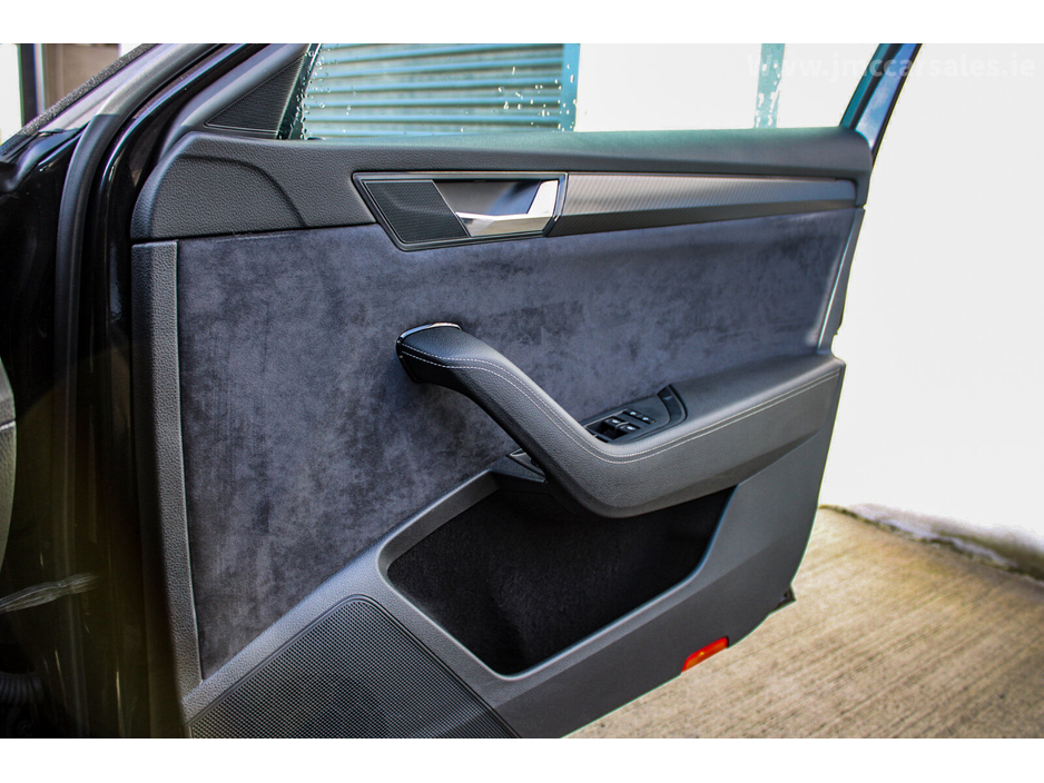 2021 Skoda Superb SUPERB SPT 2.0TDI 150HP €28,995